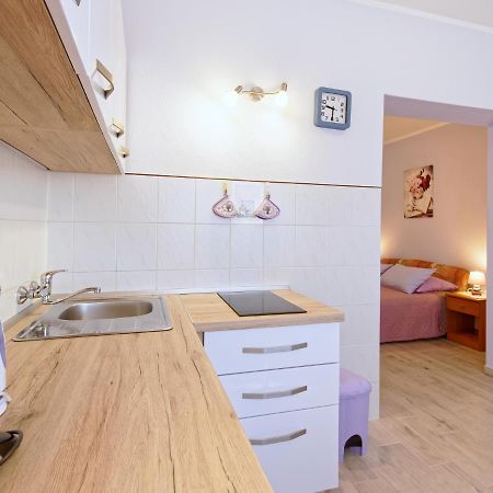 Apartments Marta By Rent Istria Novigrad Istria Kültér fotó