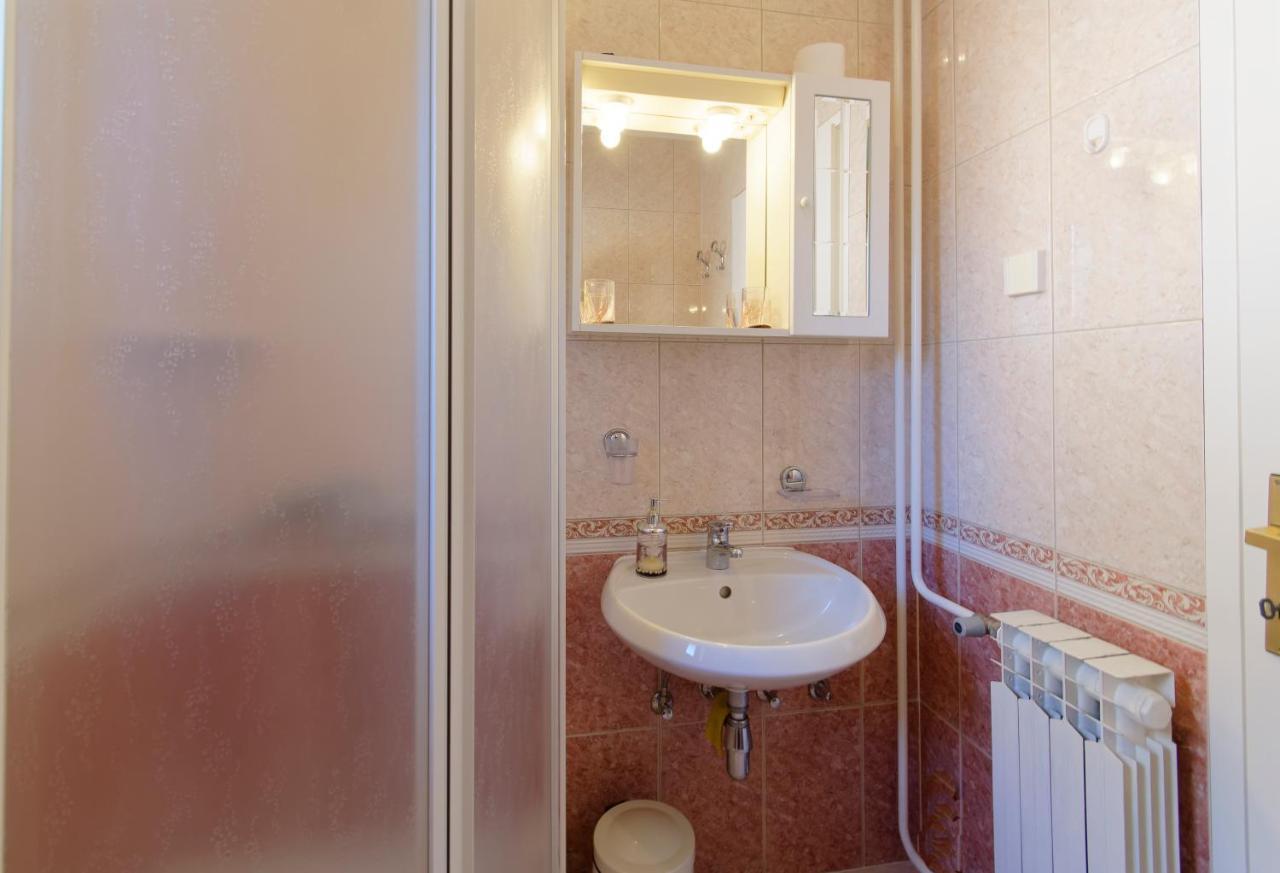 Apartments Marta By Rent Istria Novigrad Istria Kültér fotó