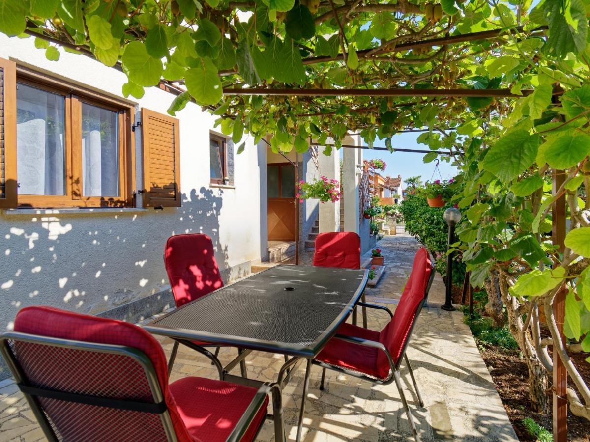 Apartments Marta By Rent Istria Novigrad Istria Kültér fotó