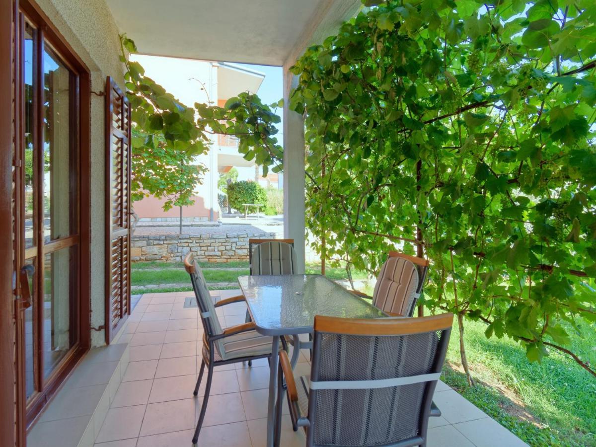 Apartments Marta By Rent Istria Novigrad Istria Kültér fotó