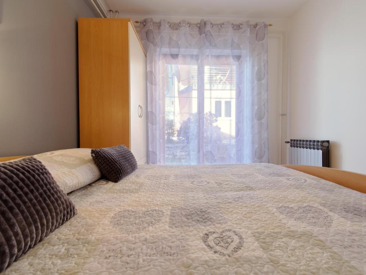 Apartments Marta By Rent Istria Novigrad Istria Kültér fotó